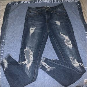 KanCan jeans size 27 distressed